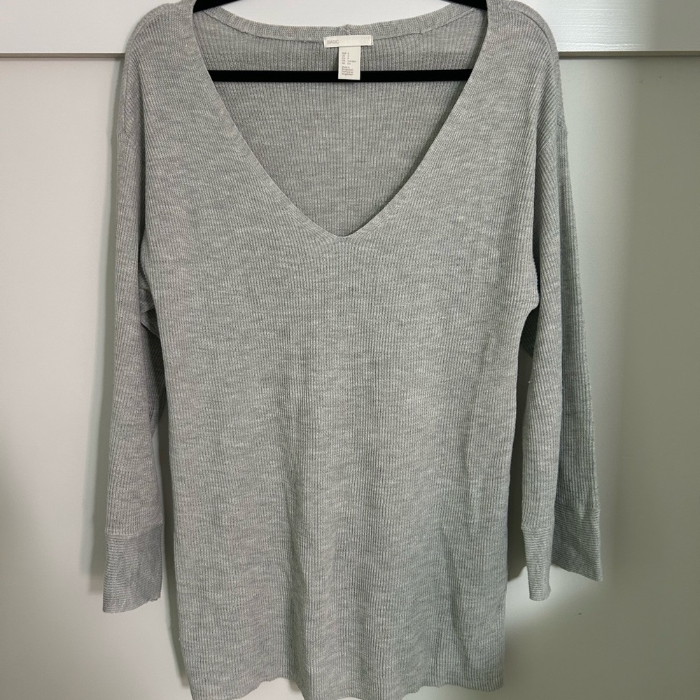 H&M oversized Gray slouchy belled sleeves V-Neck Sweater